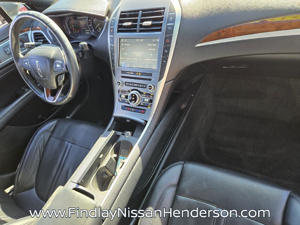 Used 2019 Lincoln MKZ Reserve FWD image 17