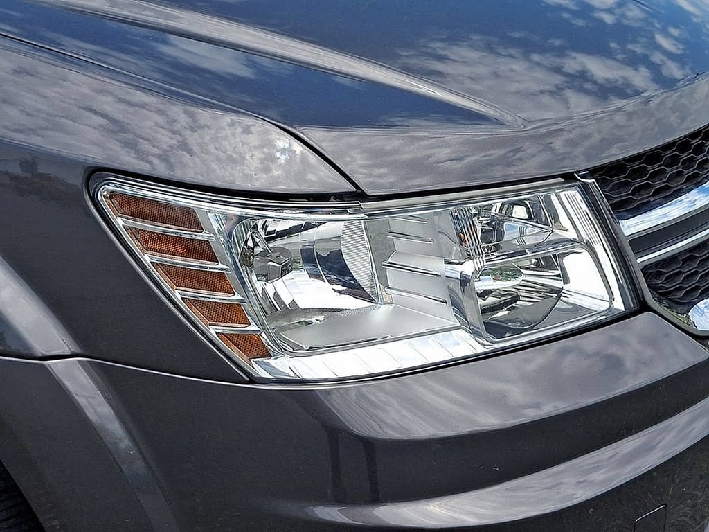 Used 2018 Dodge Journey SE w/ Popular Equipment Group FWD image 9