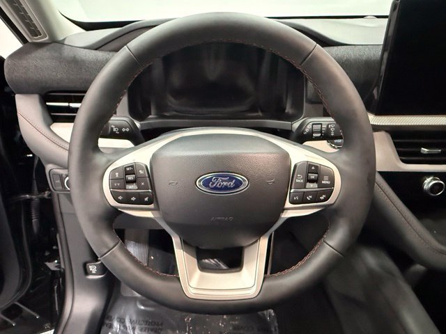 New 2026 Ford Explorer Active w/ Active Comfort Package RWD image 13