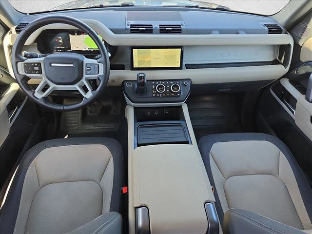Used 2024 Land Rover Defender 110 X-Dynamic SE image 9