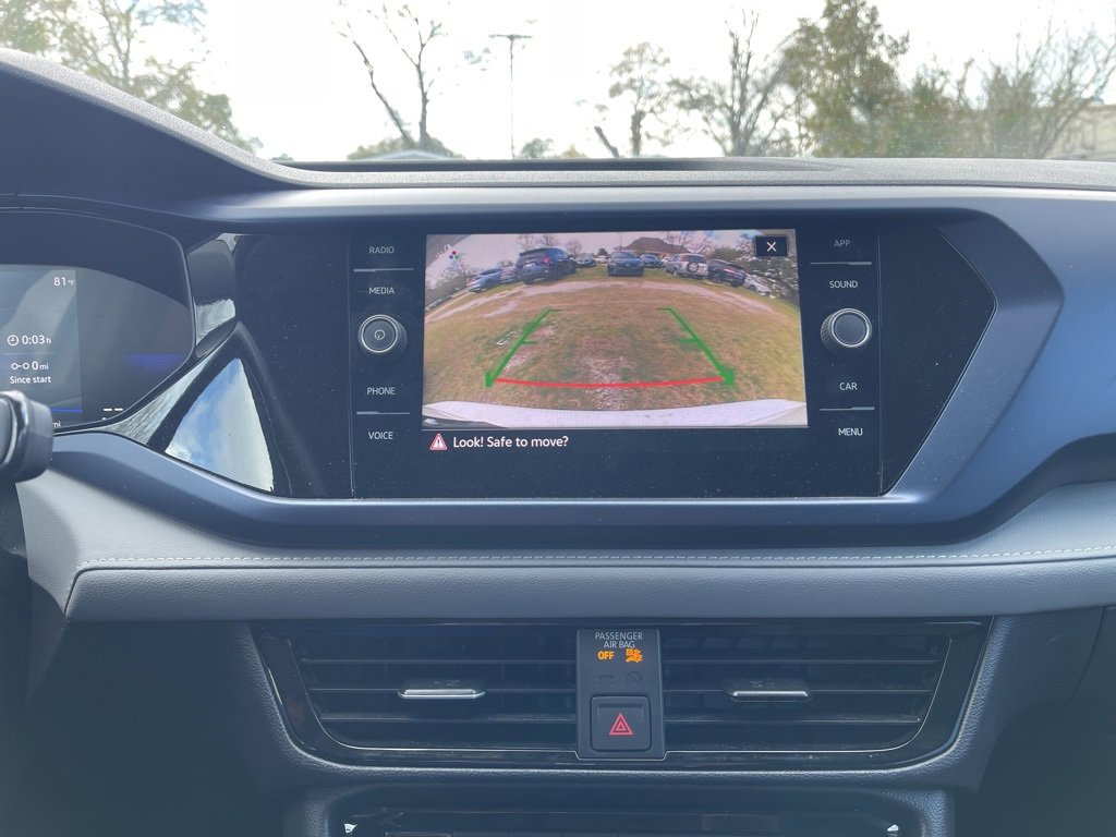 Used 2024 Volkswagen Taos SE image 11