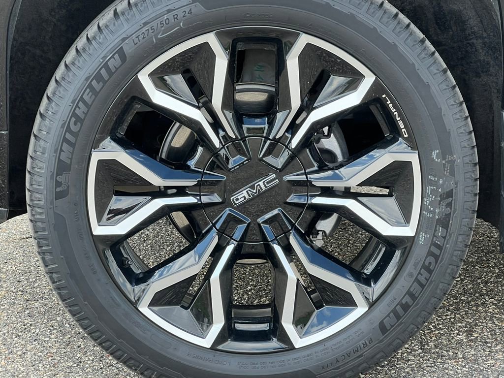 New 2025 GMC Sierra EV Denali image 12