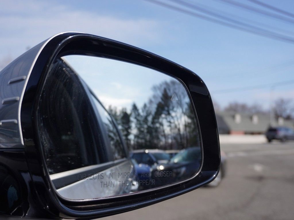 Used 2023 Kia Carnival LX image 22