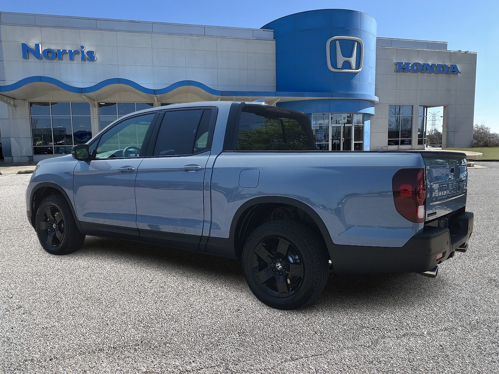 New 2026 Honda Ridgeline Black Edition image 3