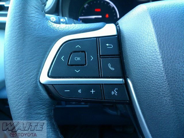 Used 2021 Toyota Sienna XLE w/ XLE Plus Package image 13