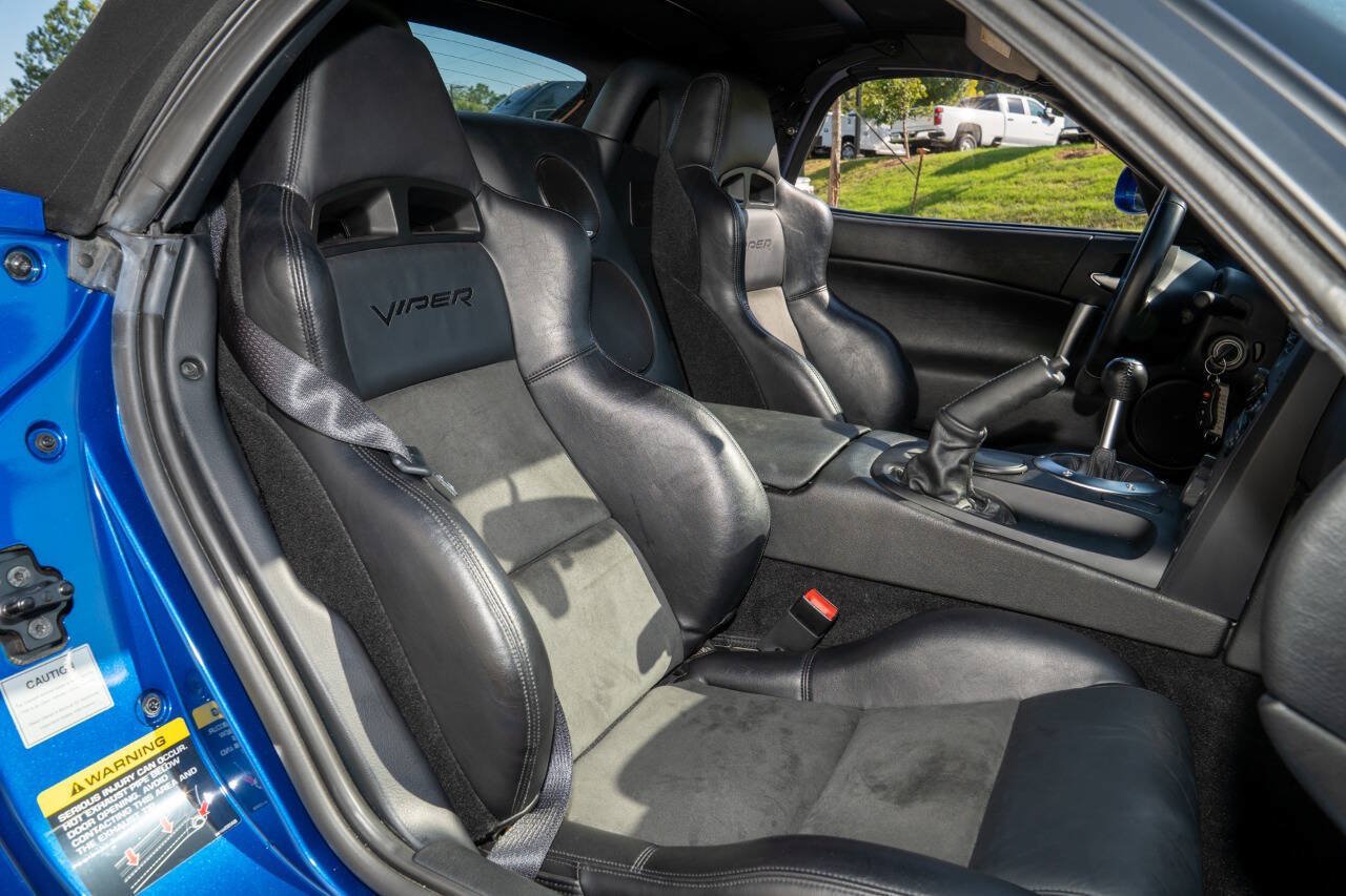 Used 2006 Dodge Viper SRT-10 RWD image 48