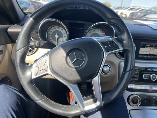 Used 2015 Mercedes-Benz SLK 250 image 11