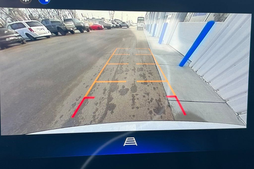 New 2026 Chevrolet Equinox LT w/ Convenience Package II image 17