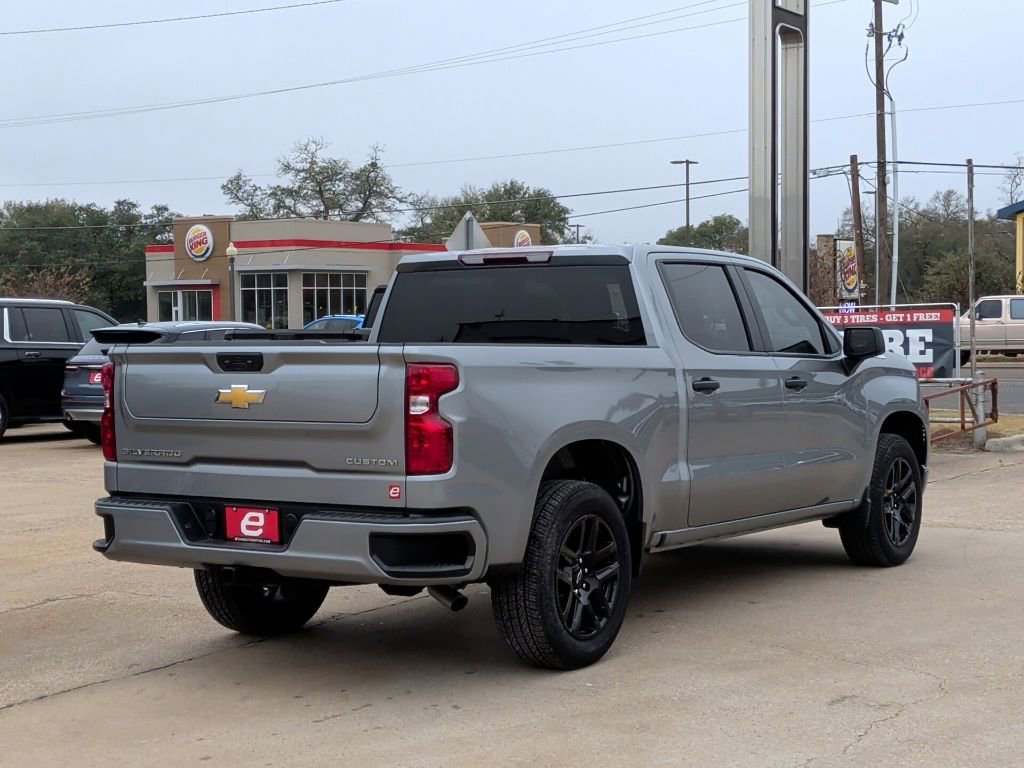 New 2025 Chevrolet Silverado 1500 Custom image 8