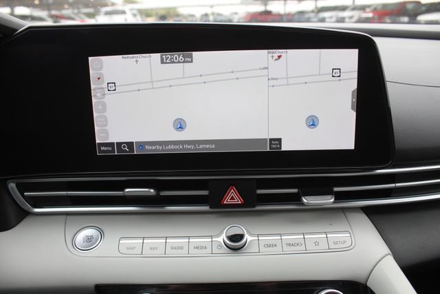 Used 2024 Hyundai Elantra Limited FWD image 25