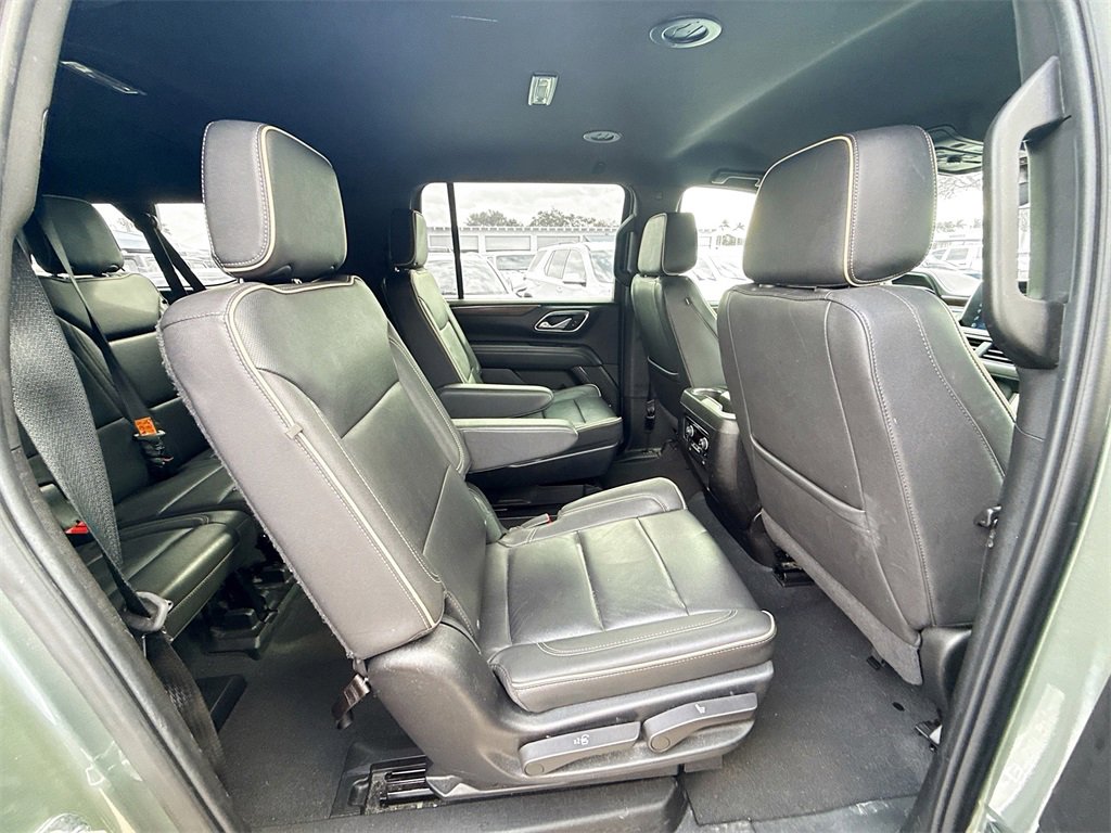 Used 2023 Chevrolet Suburban Premier image 30