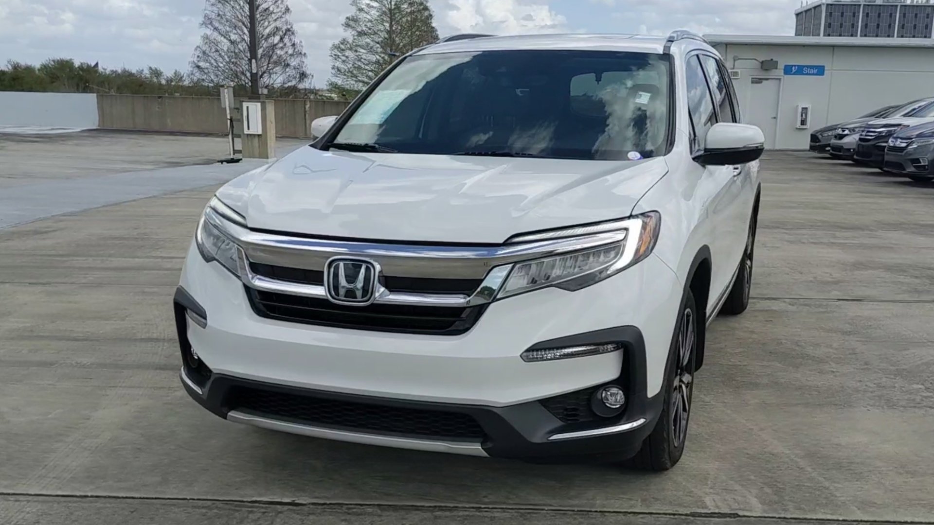 Used 2020 Honda Pilot Touring image 6