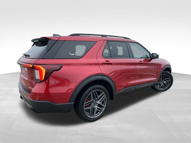Used 2025 Ford Explorer ST-Line w/ Premium Package image 7