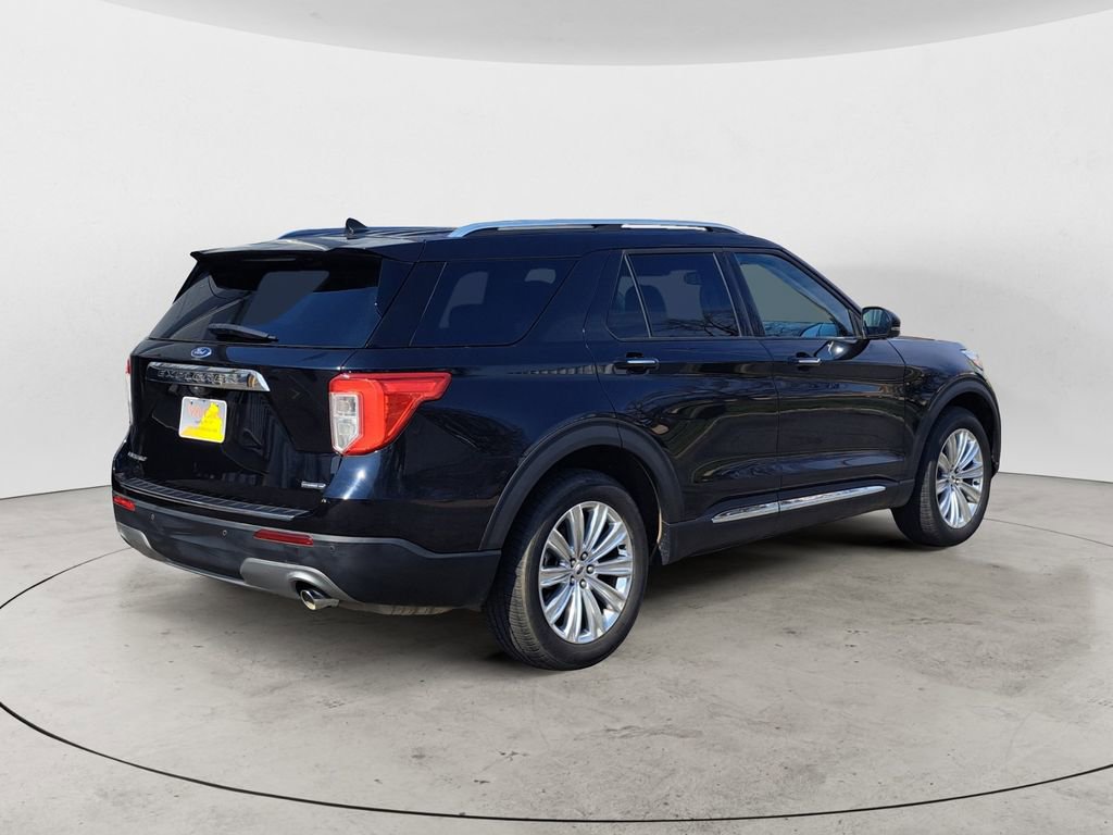 Used 2022 Ford Explorer Limited w/ Hybrid Equipment Group 310A AWD/4WD image 3