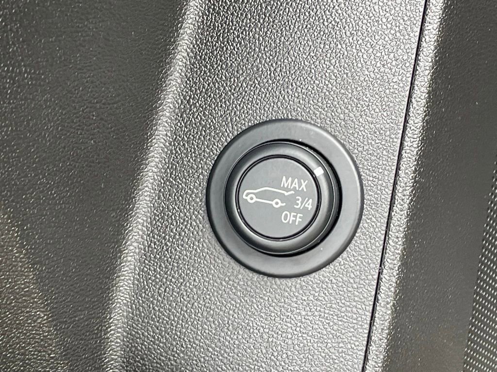 Certified 2023 Chevrolet Equinox LT image 28