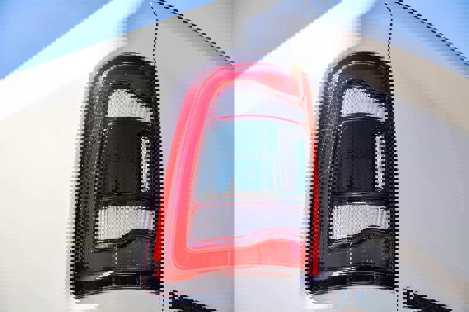 Used 2024 RAM 2500 Laramie w/ Night Edition image 7