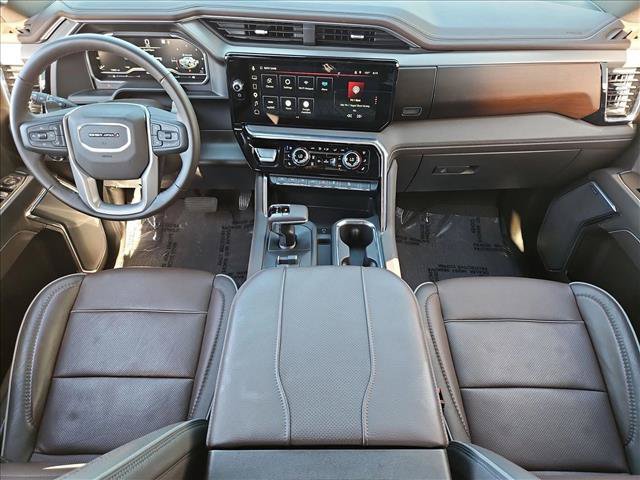 Used 2025 GMC Sierra 1500 Denali AWD/4WD image 17