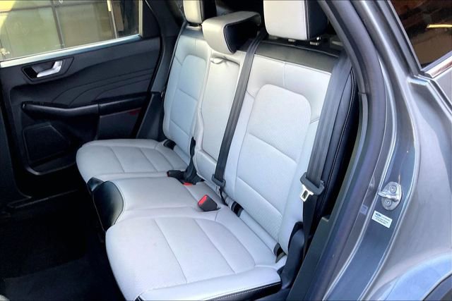 Used 2025 Ford Escape SE FWD image 25