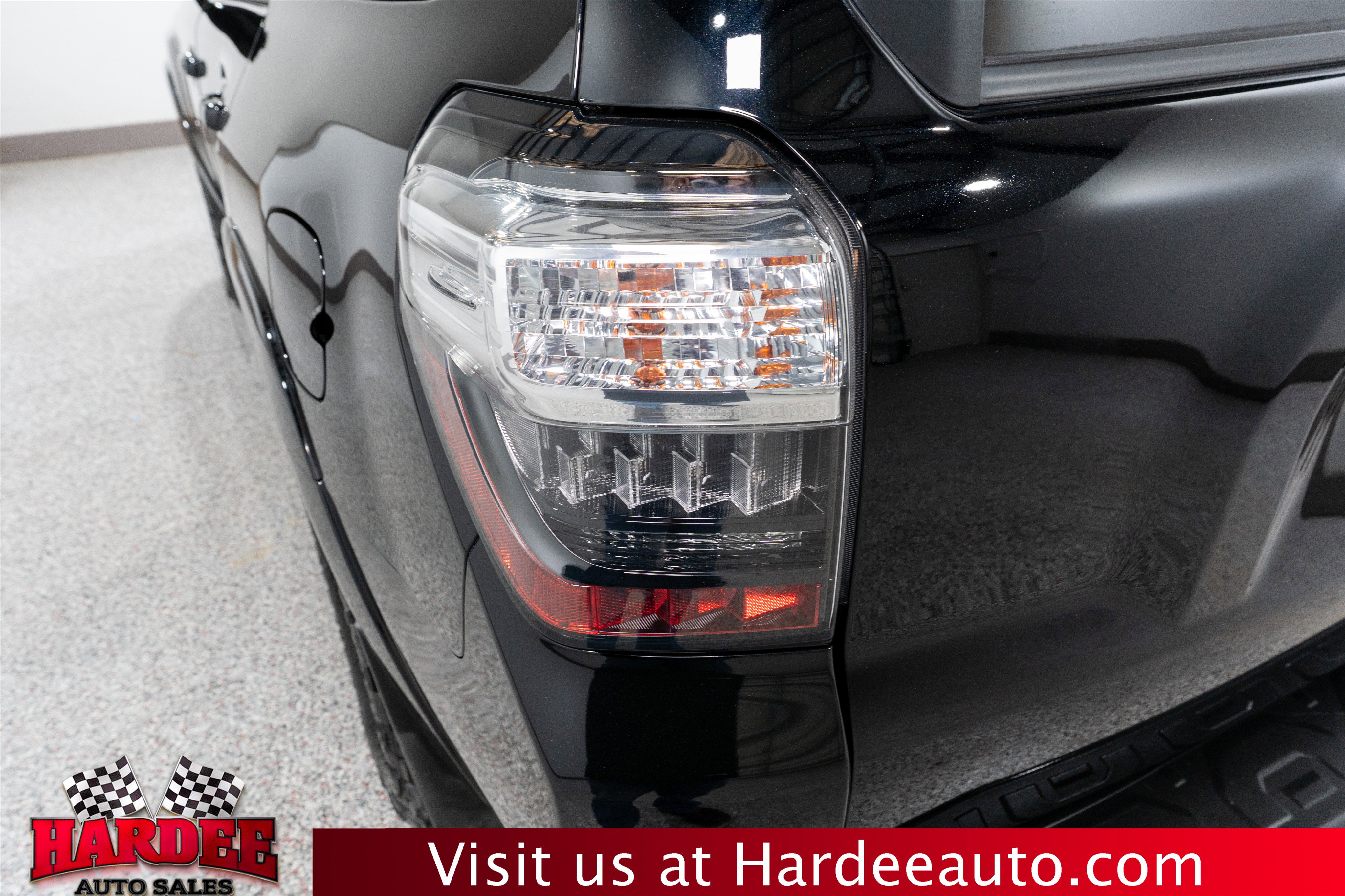 Used 2019 Toyota 4Runner SR5 Premium image 9