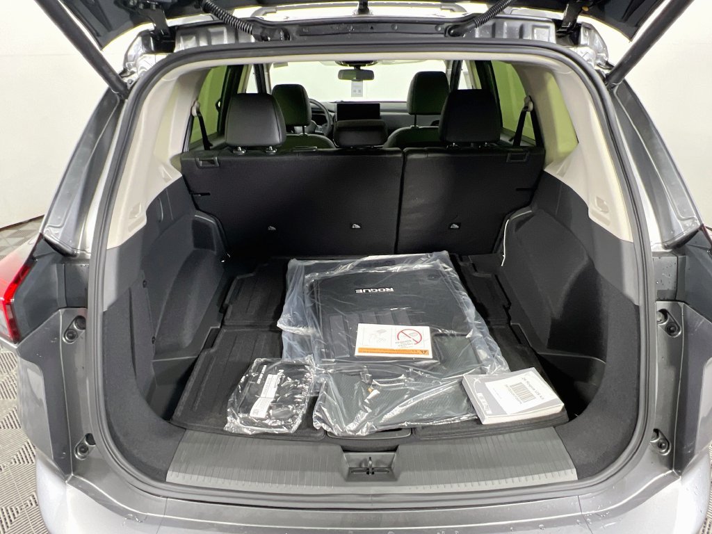 New 2026 Nissan Rogue Platinum w/ Platinum Premium Package AWD/4WD image 24