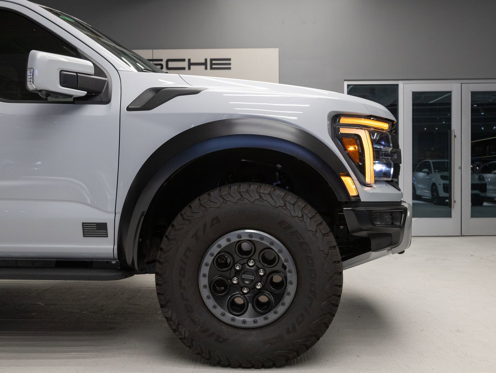 Used 2025 Ford F150 Raptor image 11