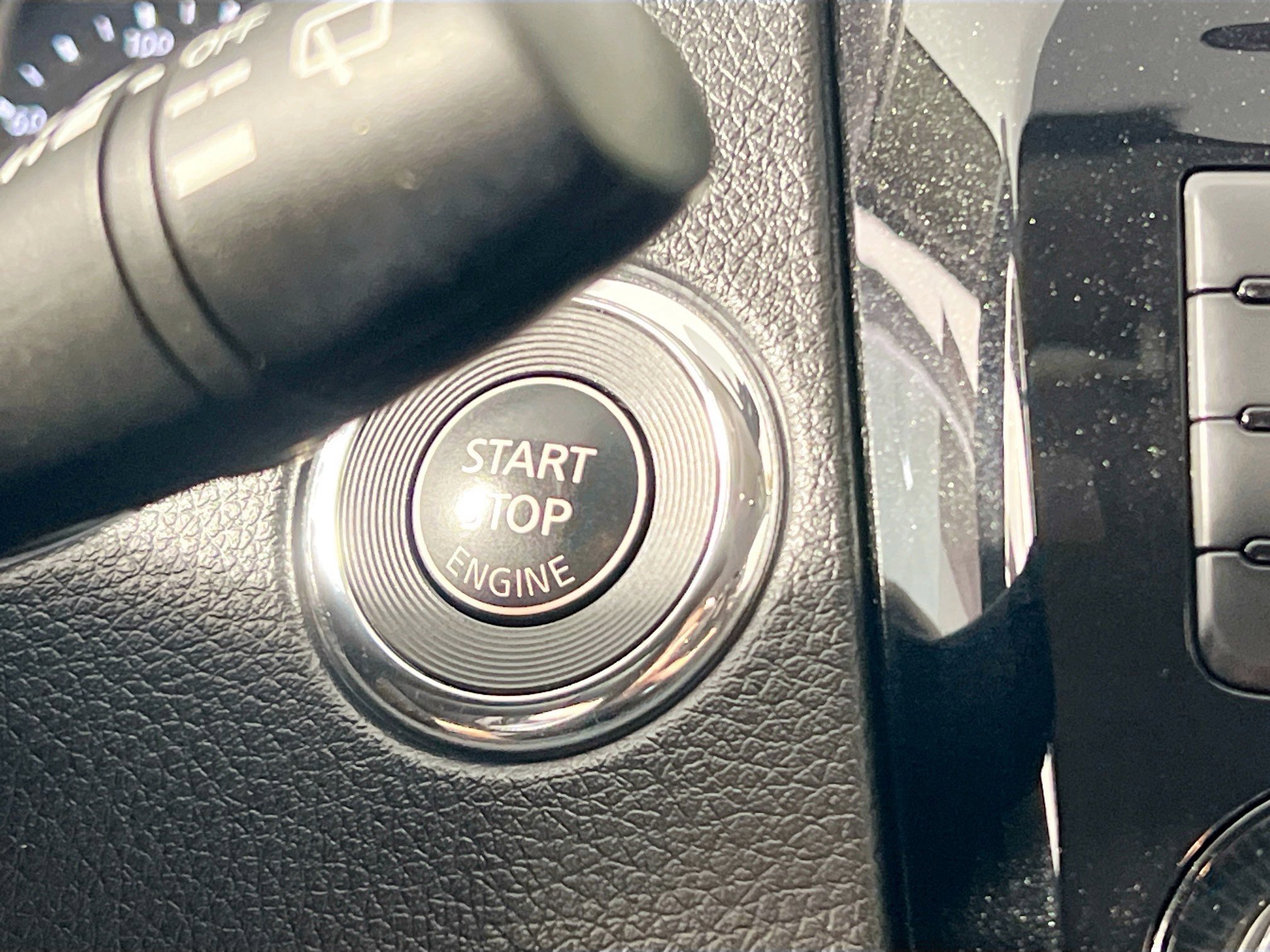 Used 2022 Nissan Rogue Sport SV w/ Technology Package image 24