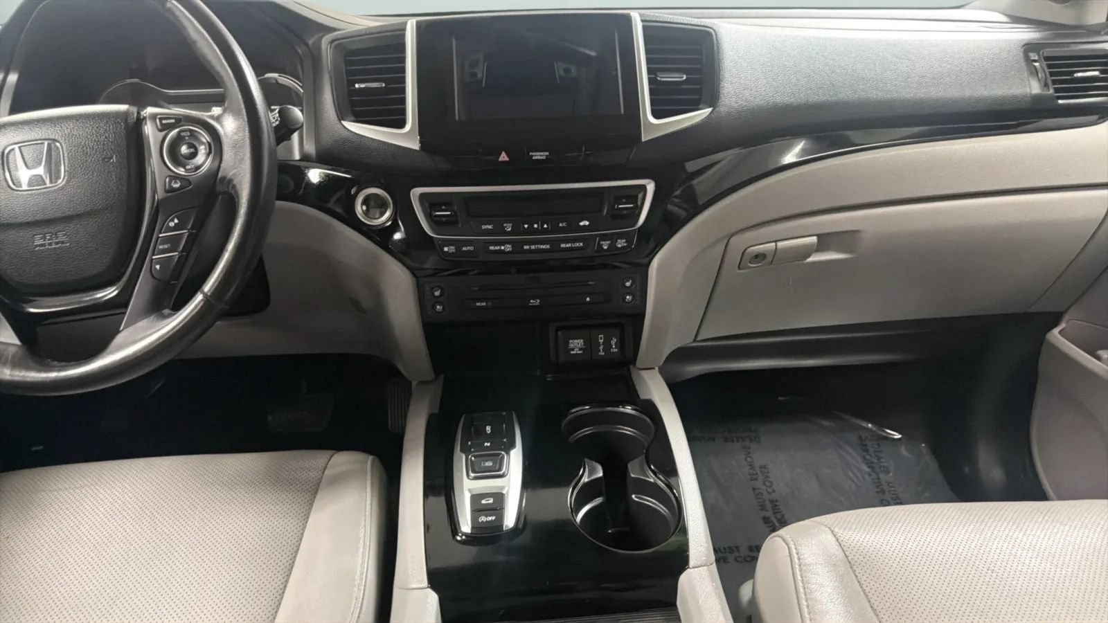 Used 2018 Honda Pilot Elite image 16
