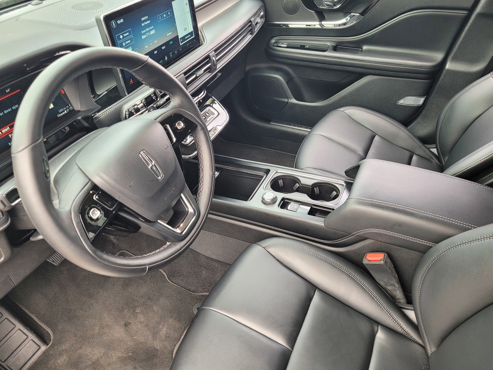 Used 2025 Lincoln Corsair FWD image 19