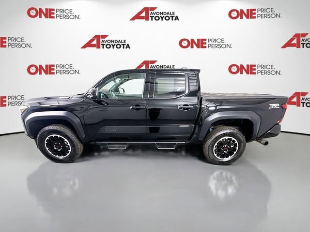 Certified 2025 Toyota Tacoma TRD Off-Road AWD/4WD image 5