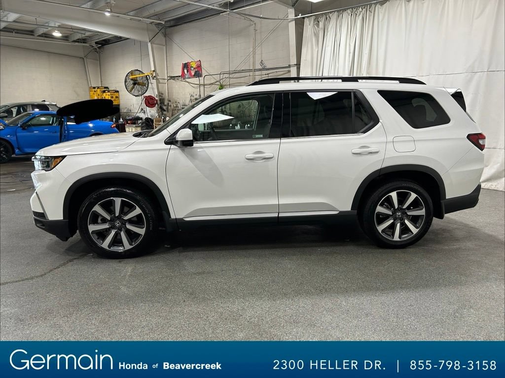 Used 2025 Honda Pilot Elite image 6