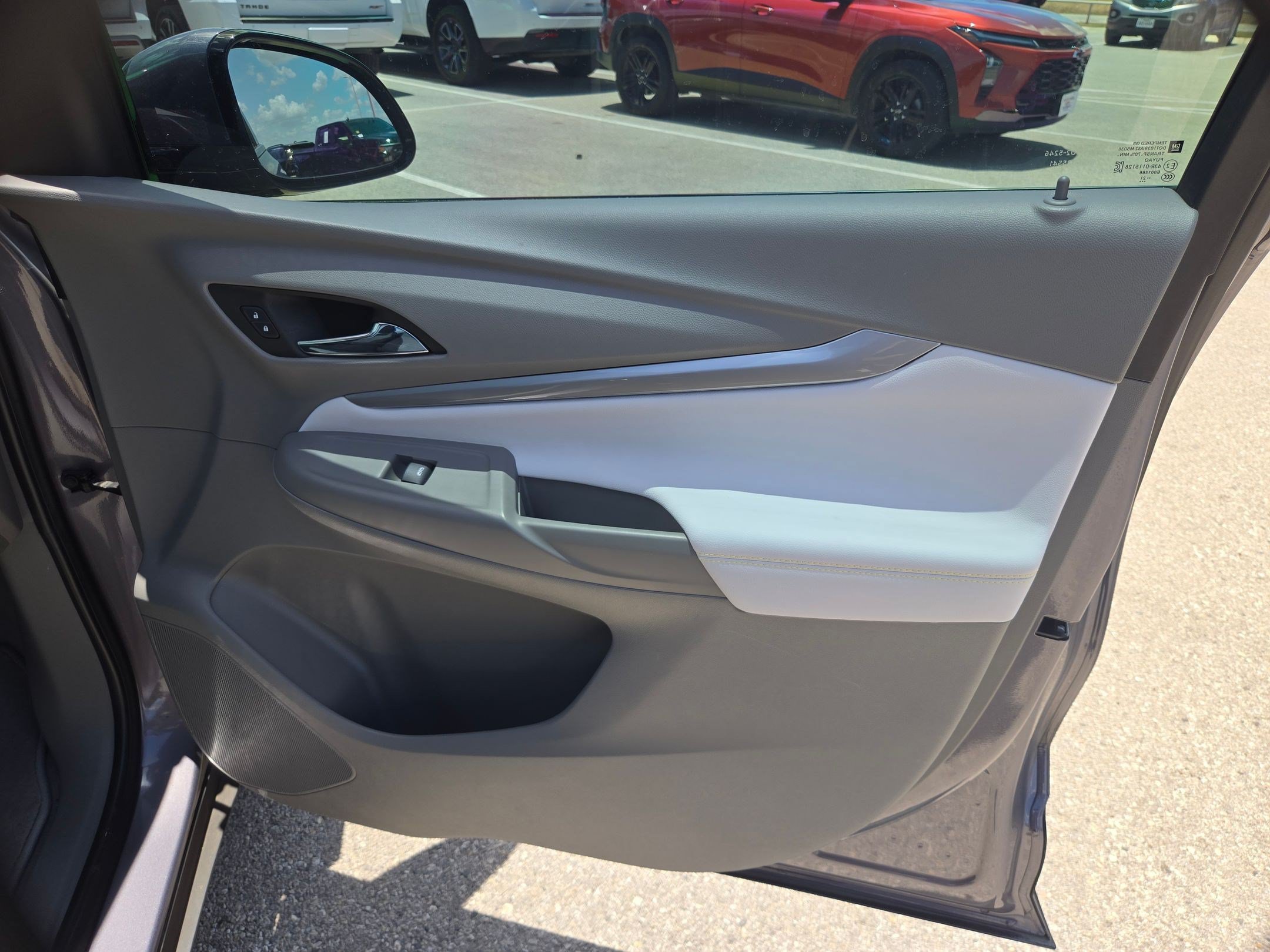 Used 2022 Chevrolet Bolt EUV Premier FWD image 26