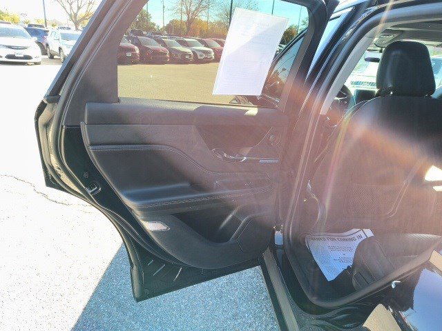 Used 2021 Lincoln Corsair Reserve image 13