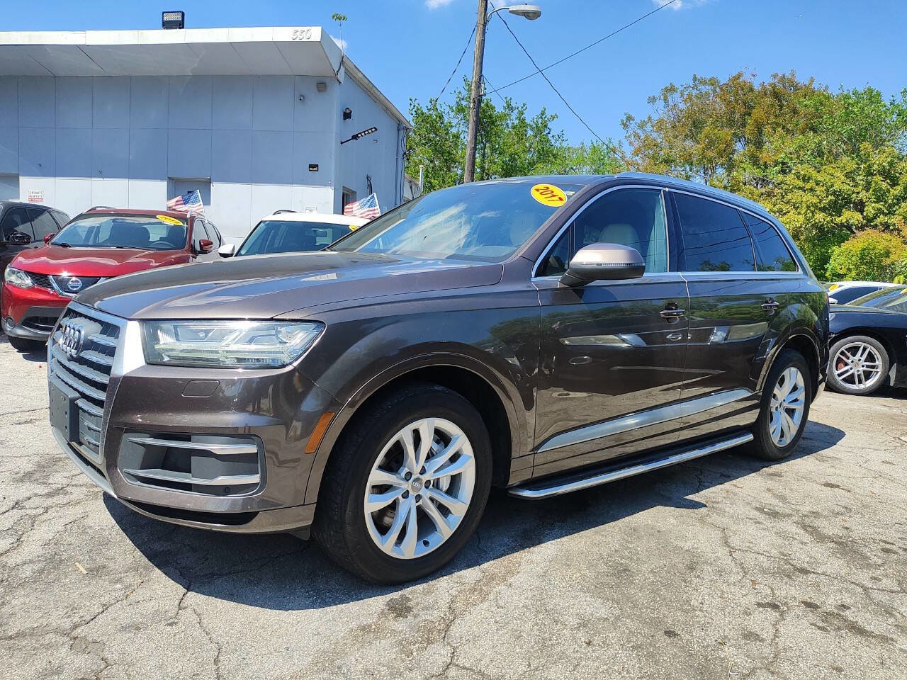 Used 2017 Audi Q7 3.0T Premium Plus image 3