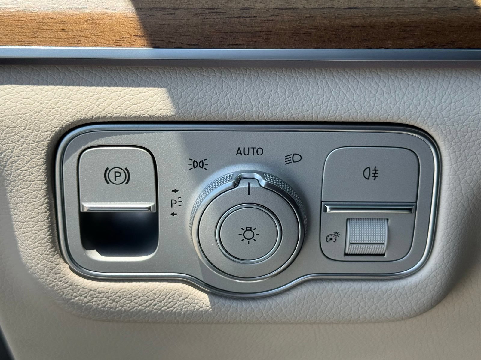 Used 2022 Mercedes-Benz GLS 450 4MATIC image 31