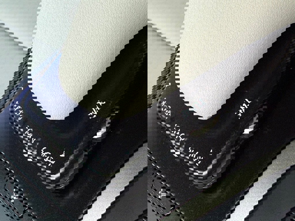 Certified 2022 Lexus UX 250h image 23