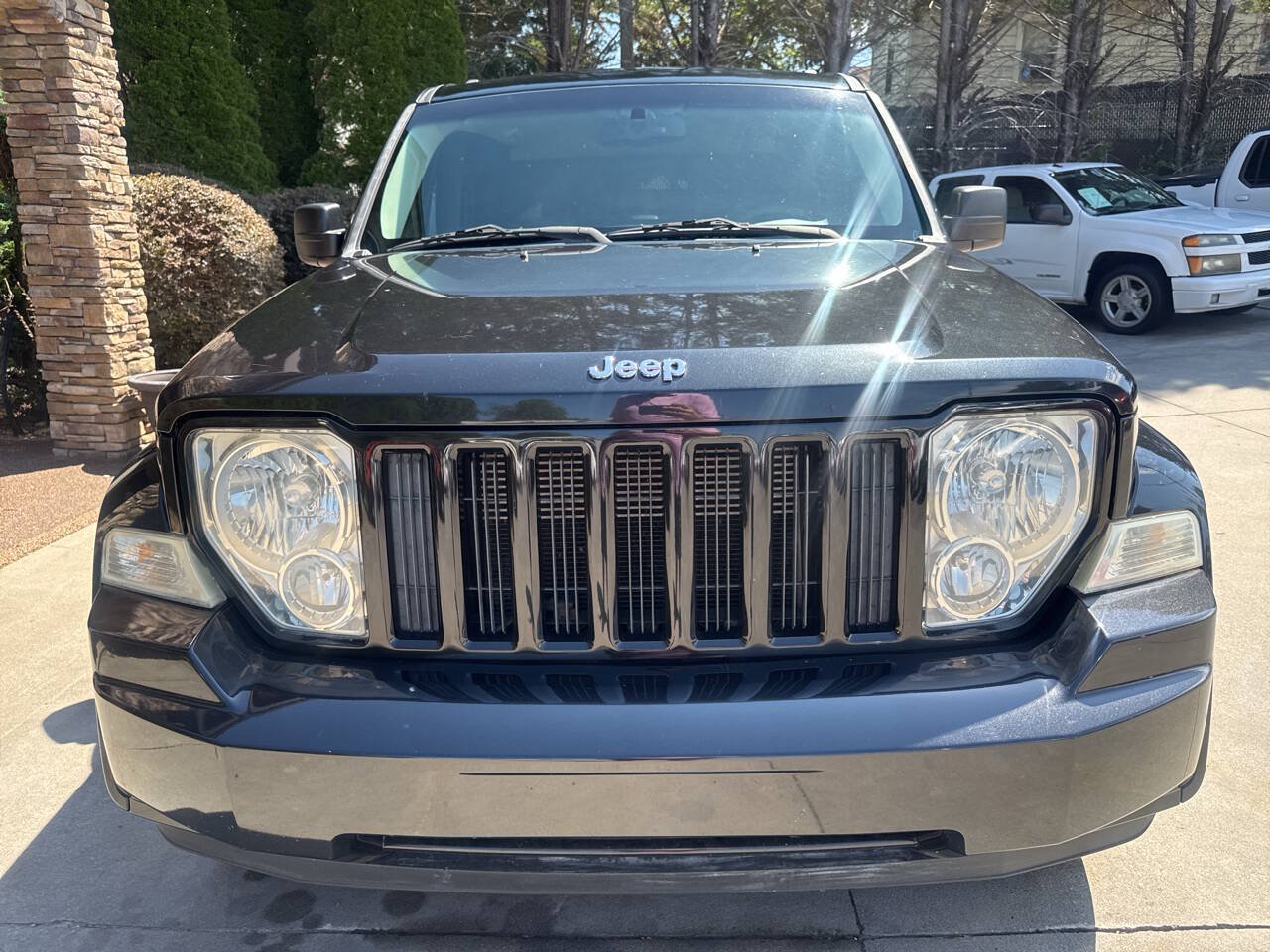 Used 2012 Jeep Liberty Sport w/ Popular Equipment Group RWD image 8