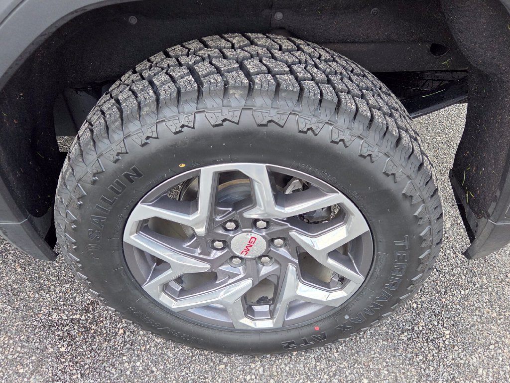 Certified 2026 GMC Sierra 1500 SLT AWD/4WD image 10