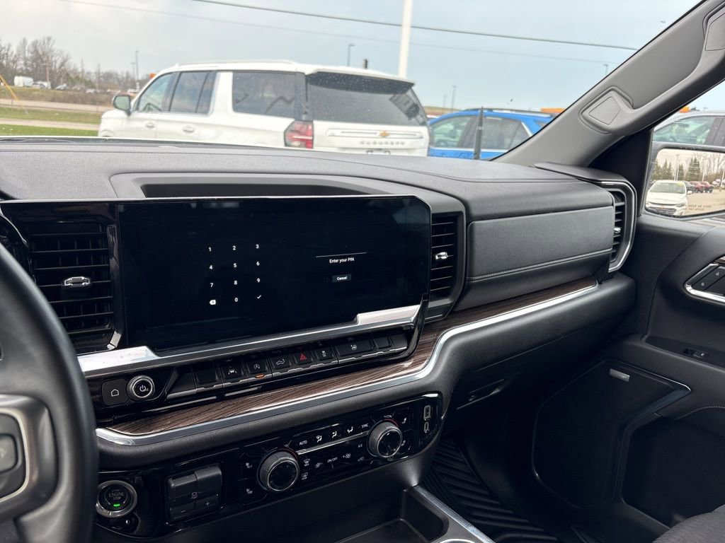 Certified 2024 Chevrolet Silverado 1500 RST w/ Redline Edition image 31