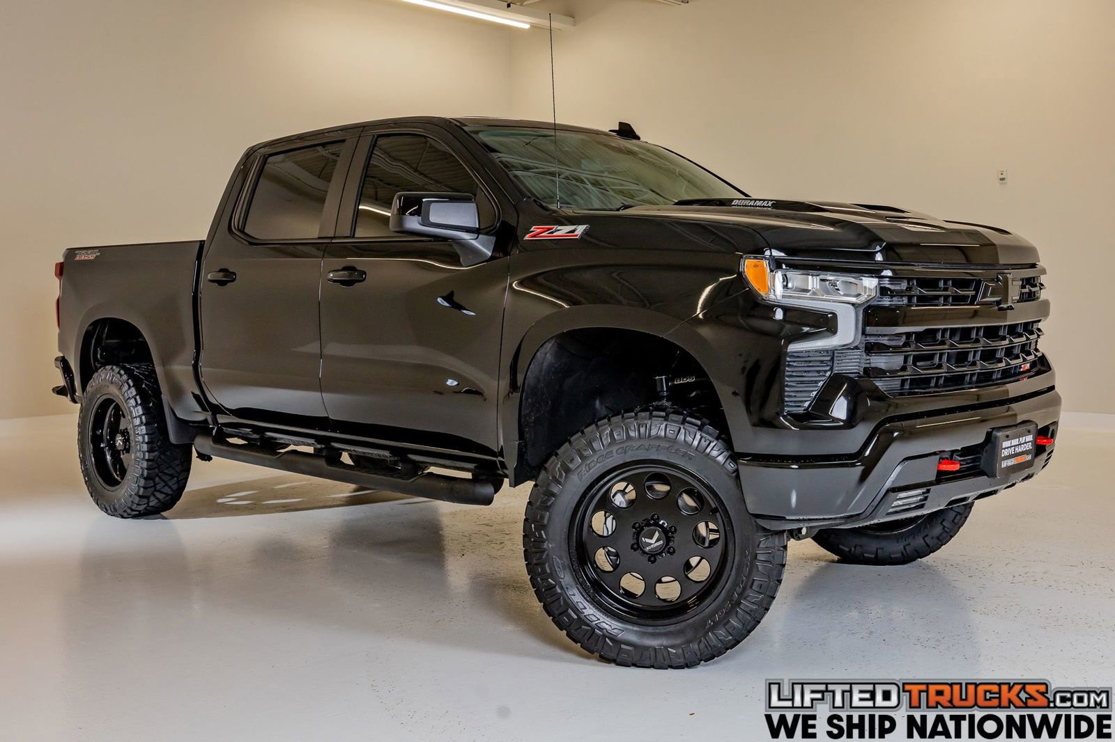 Used 2025 Chevrolet Silverado 1500 LT Trail Boss w/ Convenience Package II AWD/4WD image 1