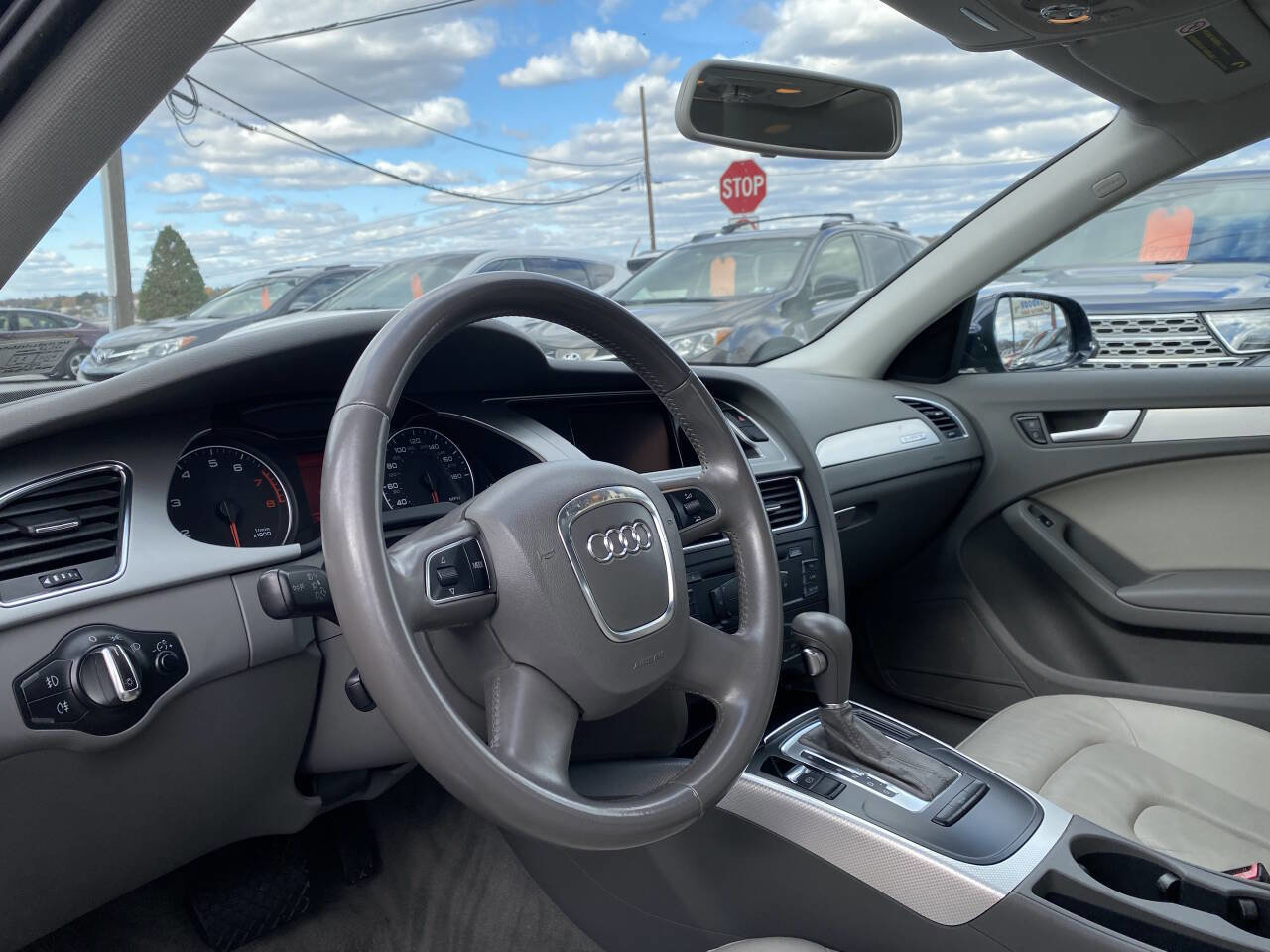 Used 2011 Audi A4 2.0T Premium image 11