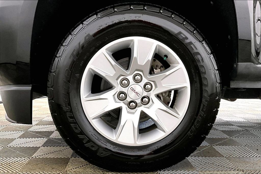 Used 2018 GMC Canyon SLE w/ SLE Convenience Package image 8