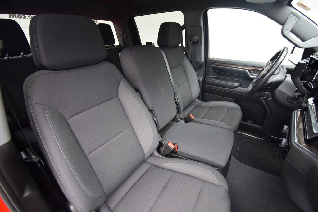 Used 2022 Chevrolet Silverado 1500 LT AWD/4WD image 16