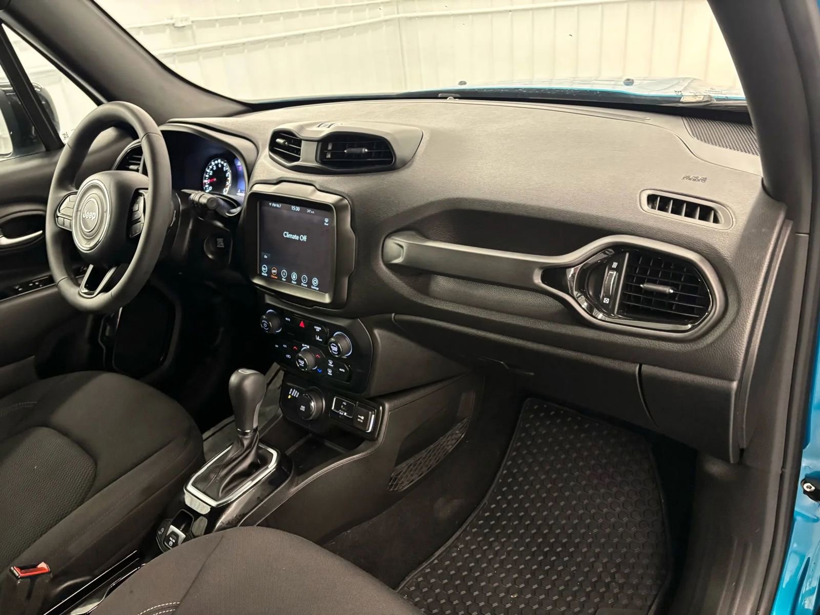 Used 2022 Jeep Renegade Altitude image 33