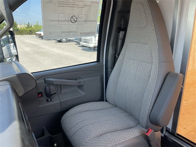 New 2025 GMC Savana 3500 w/ Power Convenience Package image 17