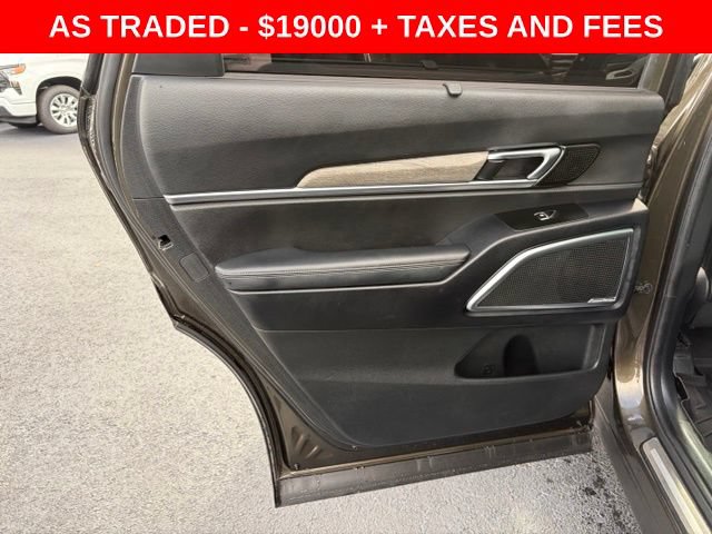 Used 2022 Kia Telluride SX w/ Towing Package FWD image 13