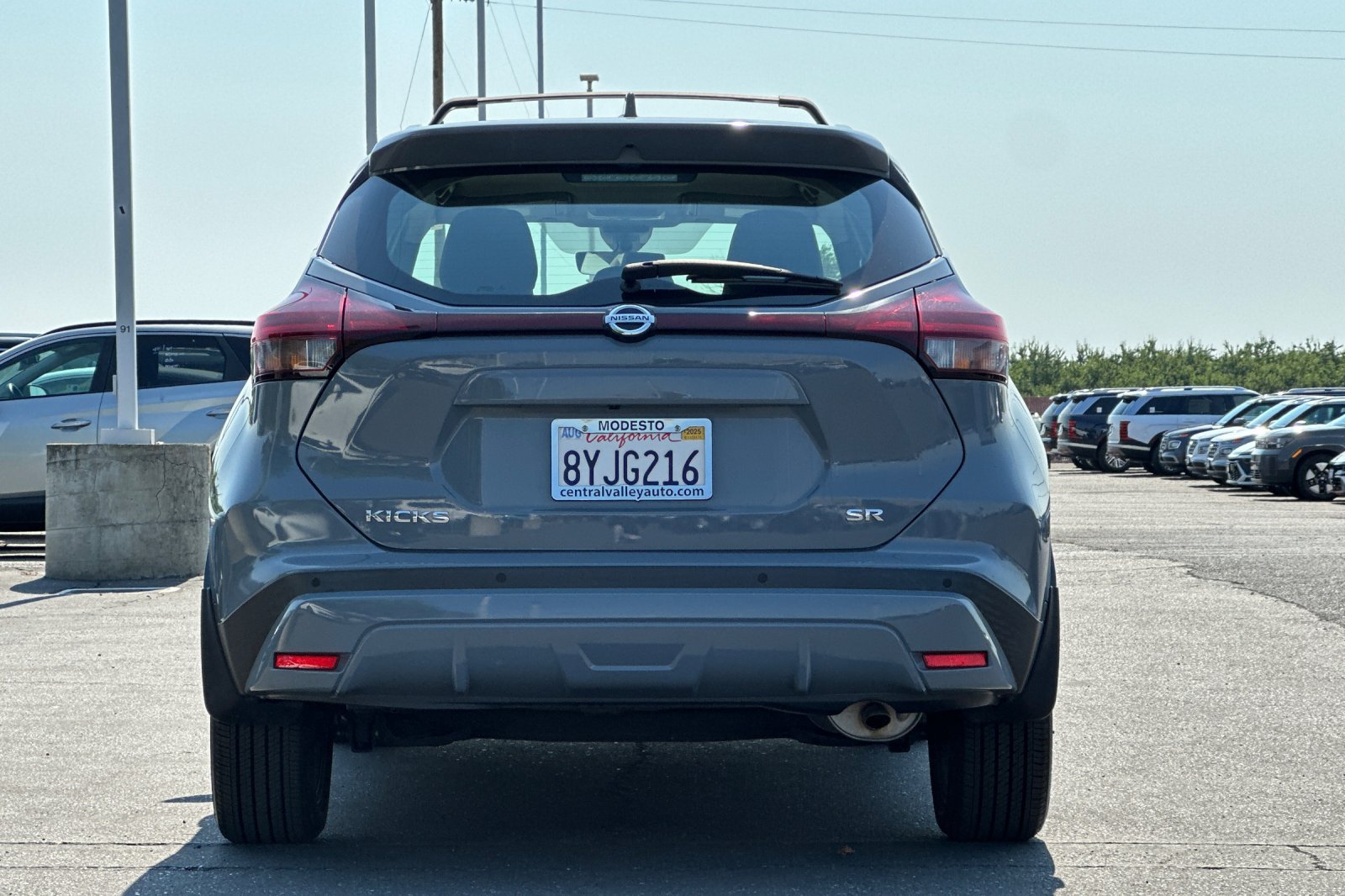 Used 2021 Nissan Kicks SR w/ Interior Electronics Package FWD image 5
