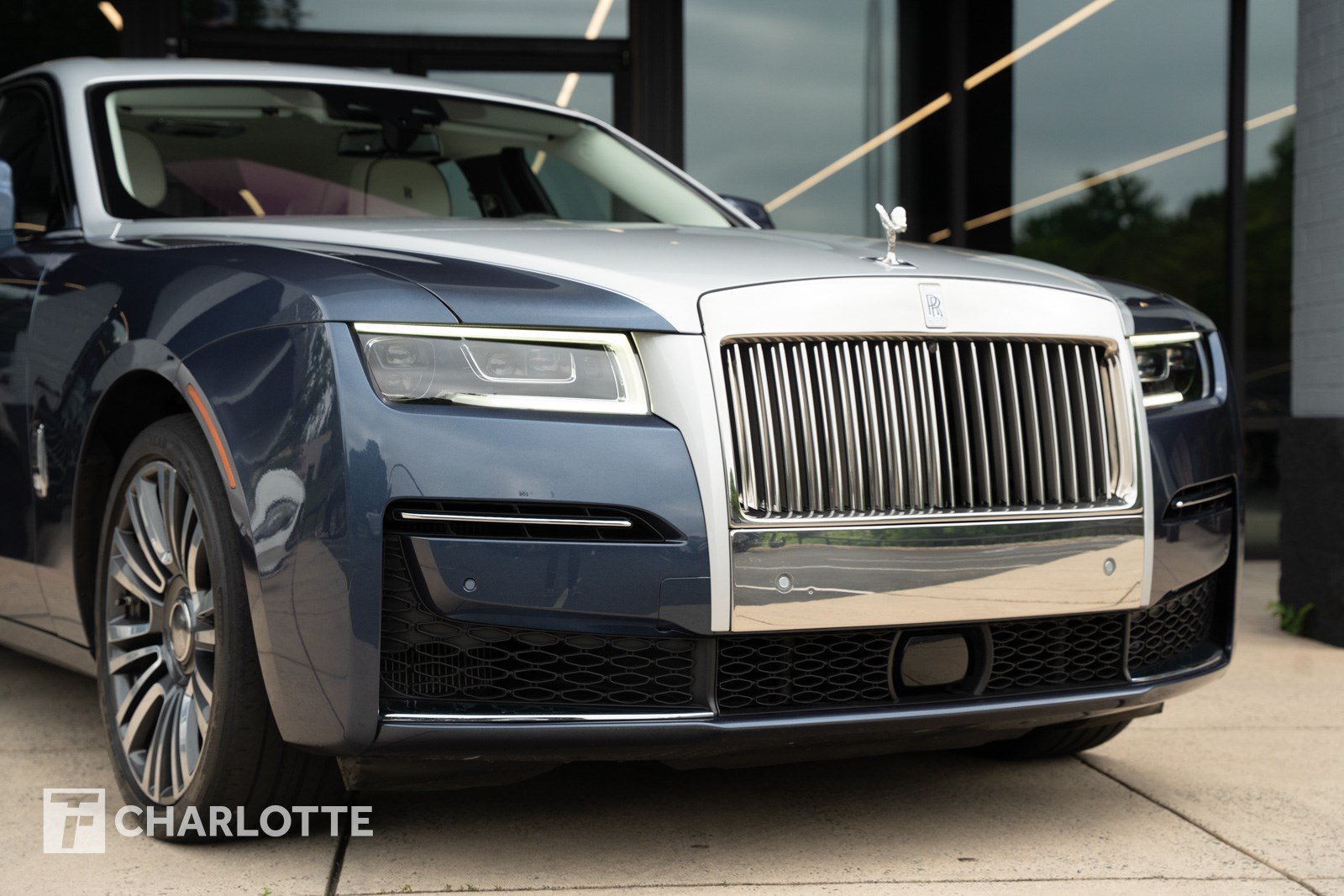 Used 2023 Rolls-Royce Ghost AWD/4WD image 3
