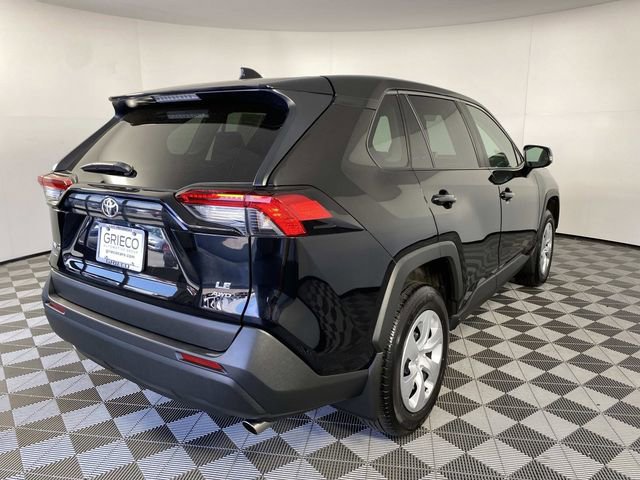 Used 2025 Toyota RAV4 LE AWD/4WD image 9