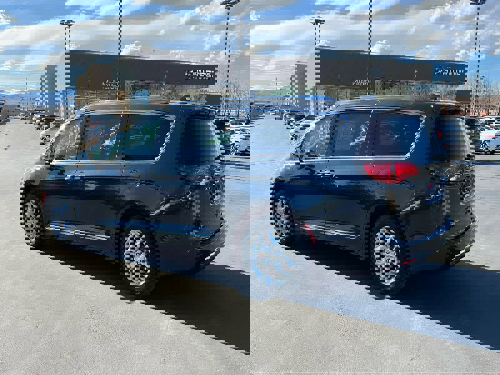 Used 2020 Chrysler Pacifica Limited image 11