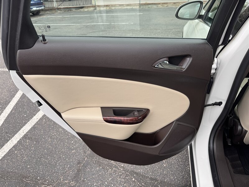 Used 2014 Buick Verano Convenience FWD image 26